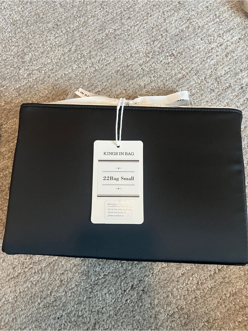 KINGS IN BAG keeps bag